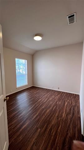 Building Photo - 2440 Ravenhurst Dr
