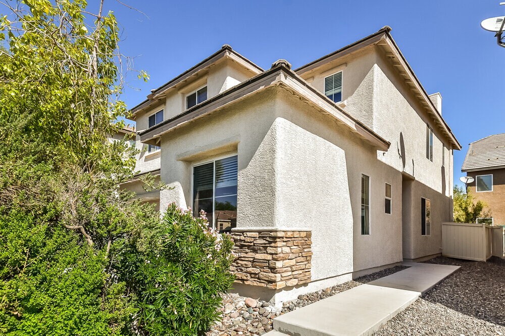 Building Photo - 8320 Jo Marcy Dr