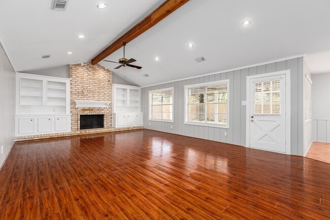 Building Photo - 5502 Forest Timbers Dr