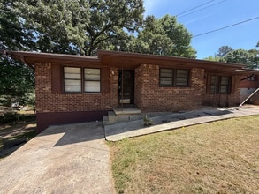Building Photo - 1329 Watts Rd