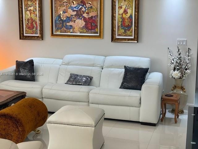 Building Photo - 19707 Turnberry Way