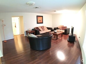 Building Photo - 2 br, 2 bath Condo - 600 W Fern Ave Apt 19