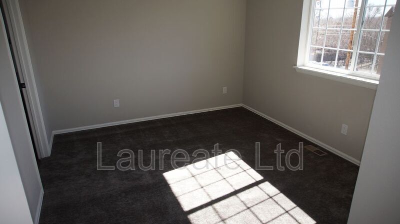 Building Photo - 2995 W Yale Ave