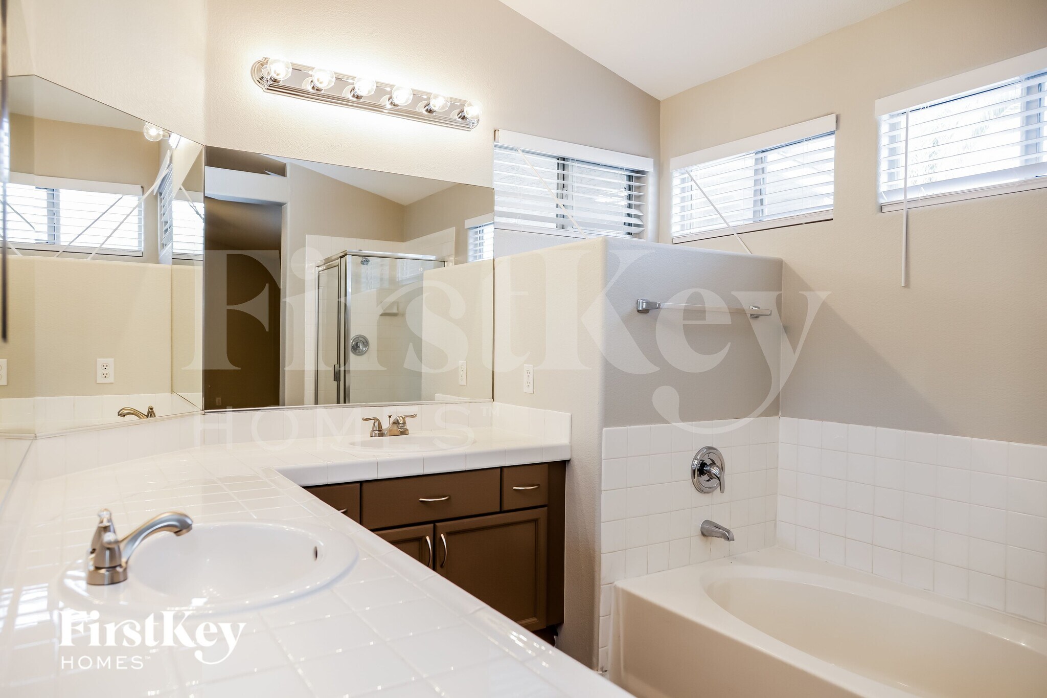 Building Photo - 6270 Bruma Ave