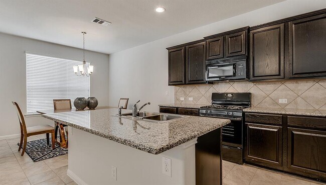 Building Photo - 13700 Sage Grouse Dr