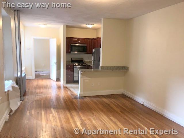 Building Photo - 5 Craigie Cir