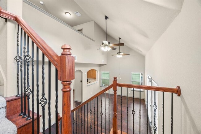 Building Photo - 263 Cleveland