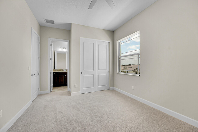 Building Photo - 14058 Spruce Pne Dr