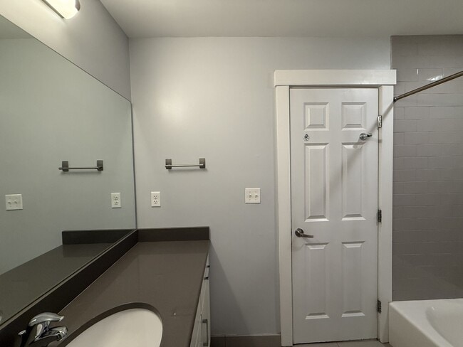 Building Photo - 367 Harvard St