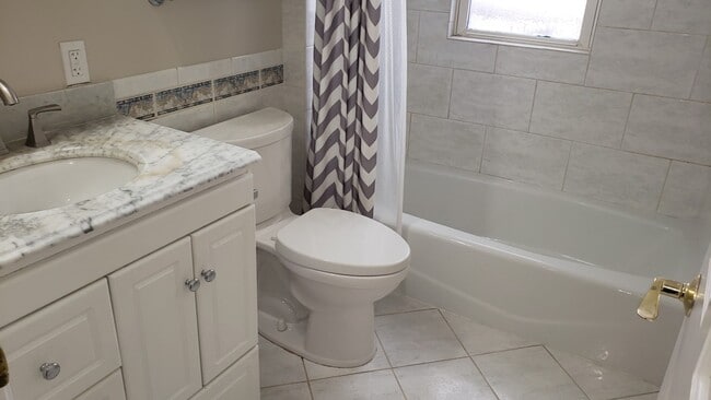 Building Photo - 28833 Groveland St