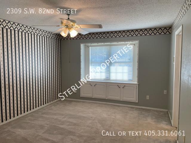 Building Photo - 2309 SW 82nd St