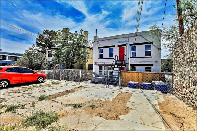 Building Photo - 615 Arizona Ave