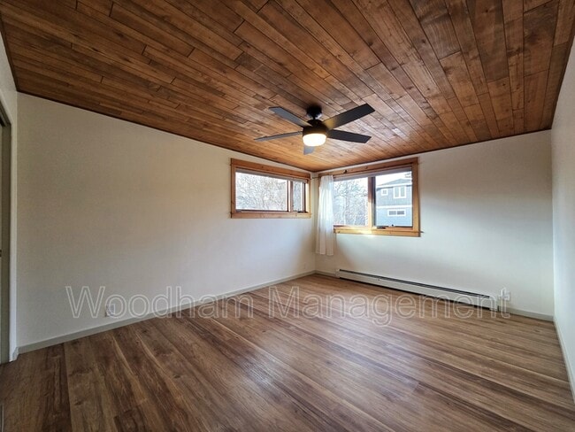 Building Photo - 621 S 14th Ave