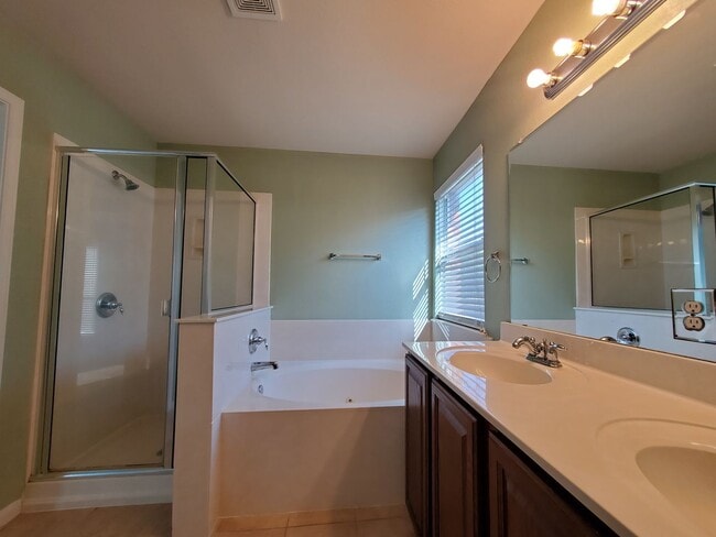 Building Photo - 4-Bedroom House for Rent in Killeen