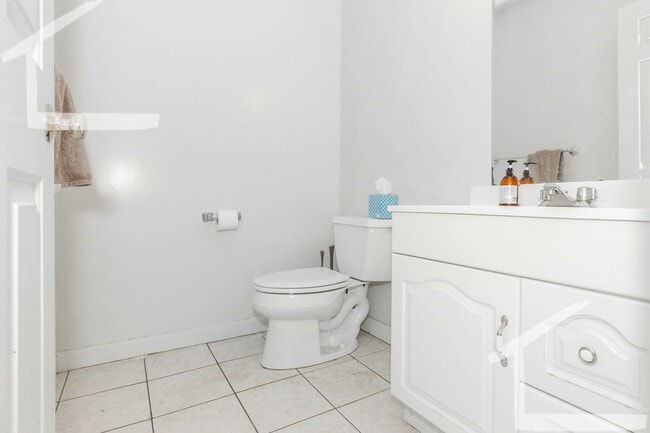Building Photo - Large Townhouse in Allston, Parking Included, Laundry is in the Unit, Central Heat/AC, Deck