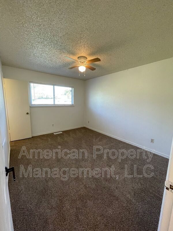 Building Photo - 11841 E 36th St