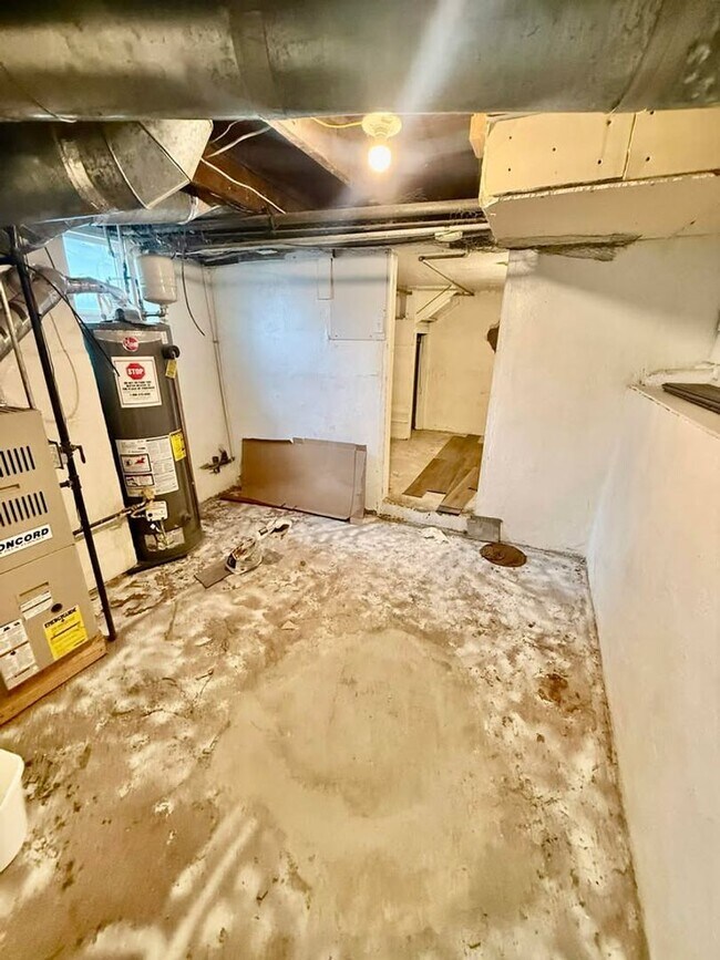 Building Photo - Updated 1 bedroom for rent near Idaho State.