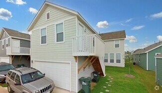 Building Photo - 336 Perry St