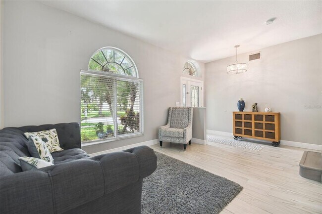 Building Photo - 19426 Sandy Springs Cir