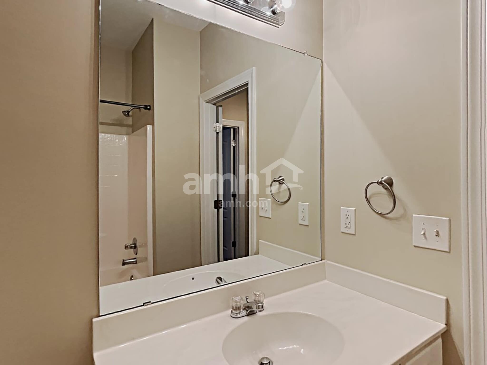 Building Photo - 3455 Arbroath Dr