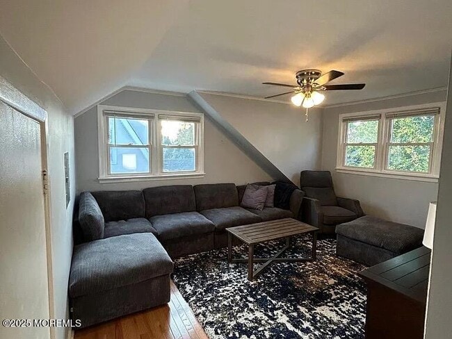 Building Photo - 1515 7th Ave