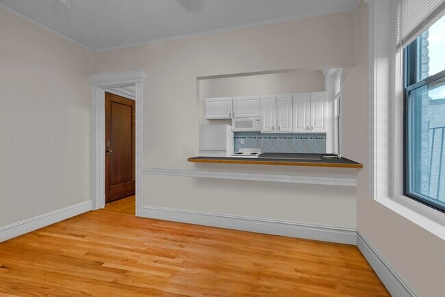 Building Photo - 51 Park Dr