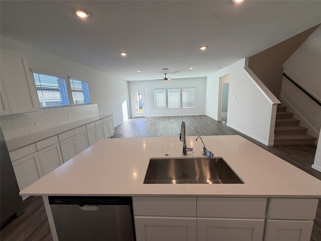 Building Photo - 27615 Hudson Sands Ln