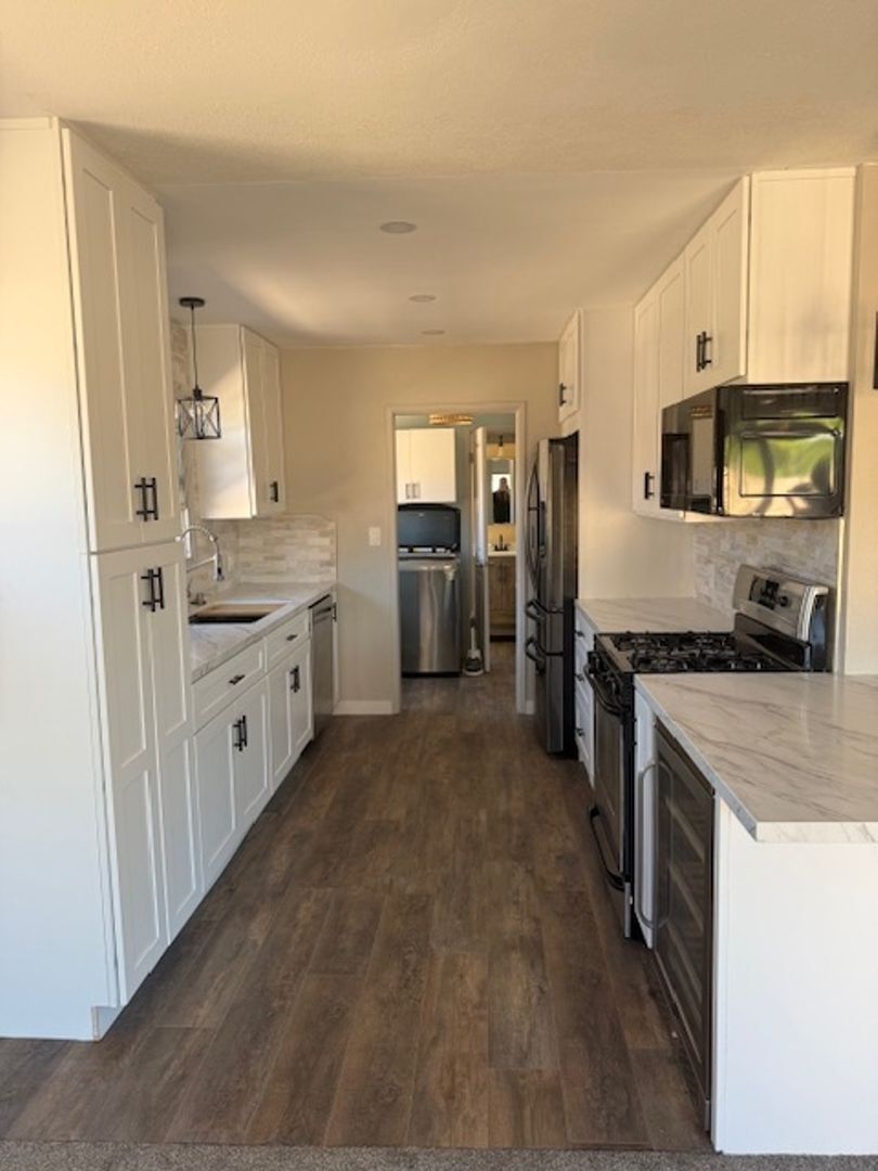Building Photo - 5596 Gala Ave
