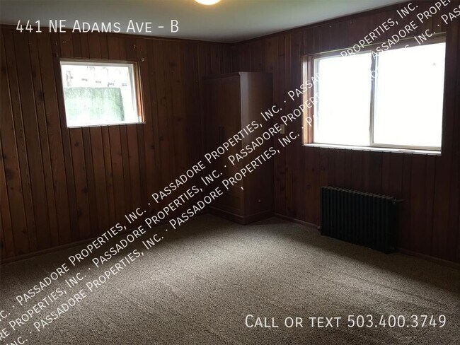 Building Photo - 441 NE Adams Ave