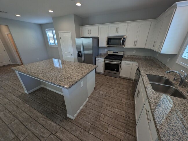 Building Photo - 8096 Skye Roar Ct