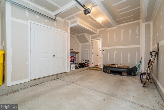 Building Photo - 3929 Small Roundtop Rd