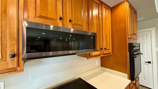 Building Photo - Stylish 3-Bedroom Remodel with Two Firepla...