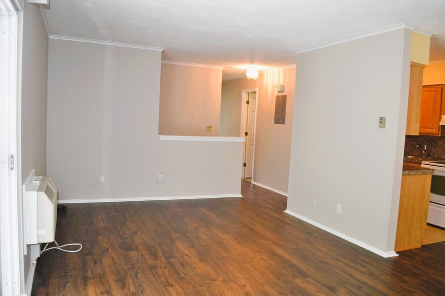 Building Photo - 2350 NJ-10