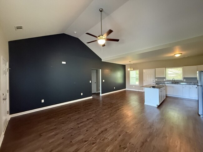 Building Photo - 5099 Mars Hill Rd