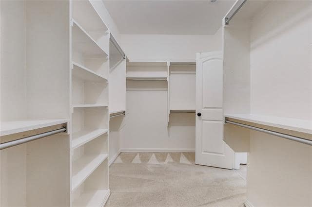 Building Photo - 10849 Sedalia Dr