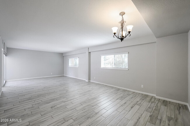 Building Photo - 351 E Thomas Rd