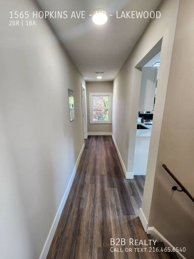 Building Photo - 1565 Hopkins Ave