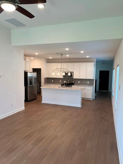 Building Photo - 32523 Midsummer Dr