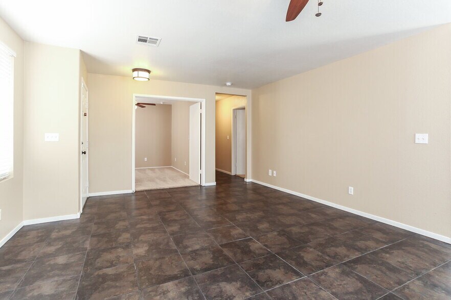 Building Photo - 5536 La Pelusa St