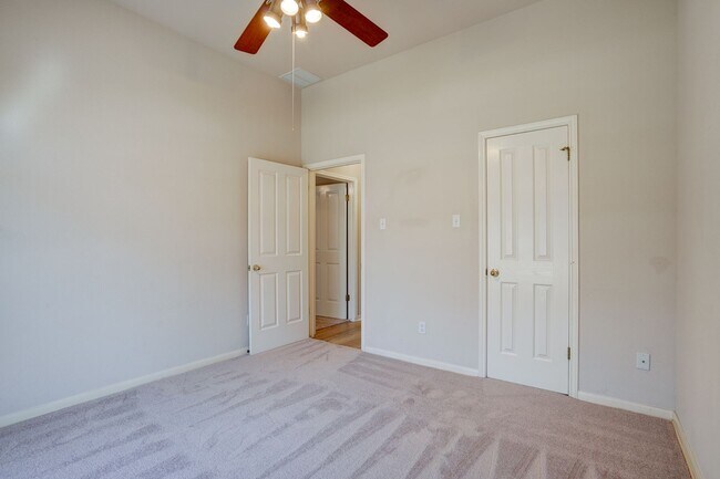 Building Photo - 9137 Fainwood Ln