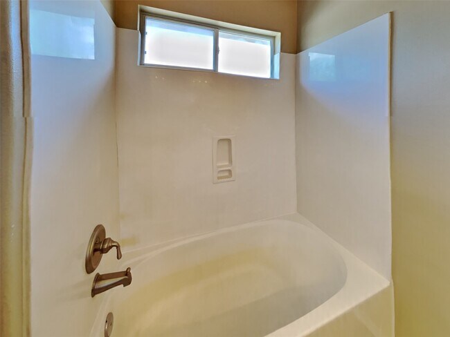 Building Photo - 14231 Bonham Oaks Ln