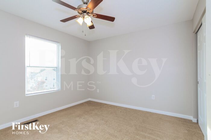 Building Photo - 7873 Healy Dr