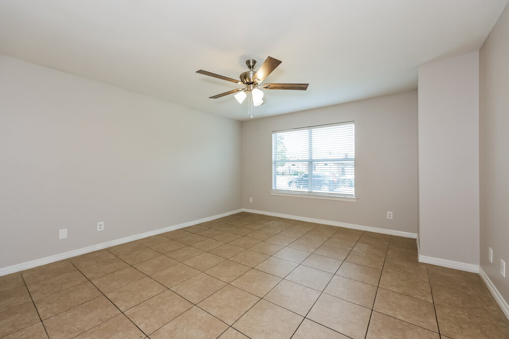 Building Photo - 3004 Lawndale Dr