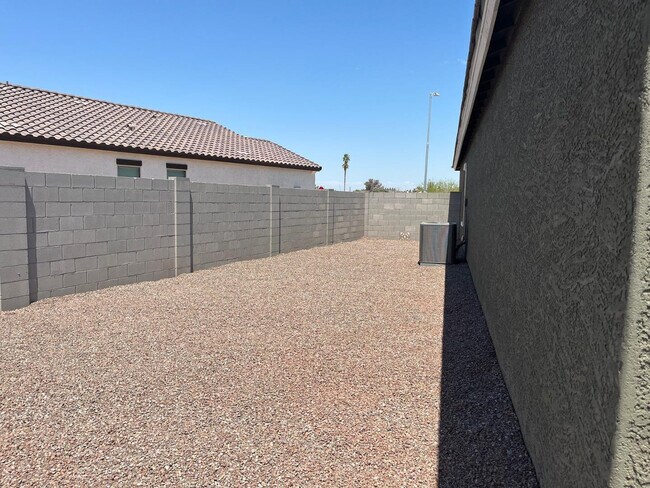 Building Photo - 4466 N 100th Dr