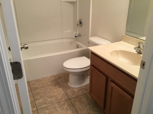 Building Photo - 216 W Jayce Wy