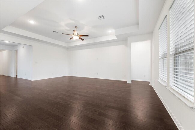 Building Photo - 5146 Veranda Ter