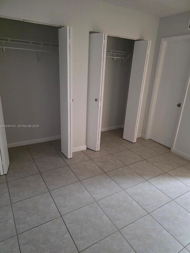 Building Photo - 11780 SW 18th St