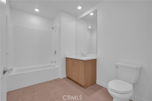 Building Photo - 3614 Rivington