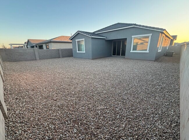 Building Photo - 6057 S Oxley