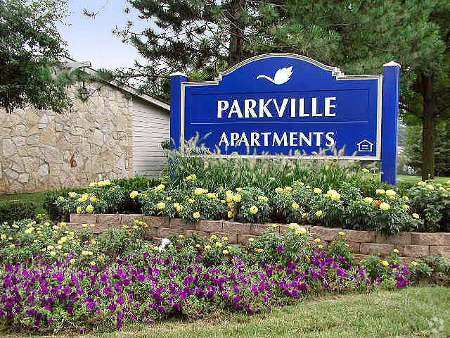Entrance - Parkville Apts